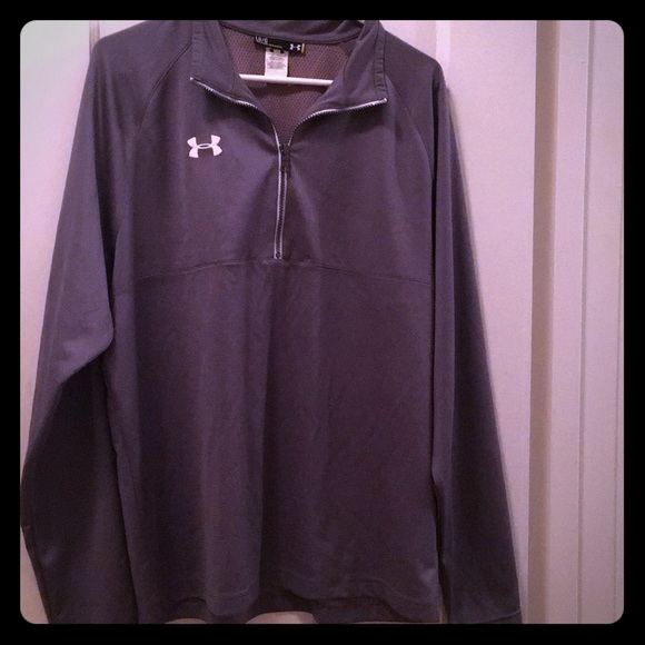 Under Armour Other - Men’s gray long sleeve Under Armour pullover